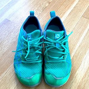 Merrell lightweight athletic shoes, size 10